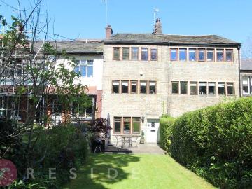 4 bedroom cottage for sale