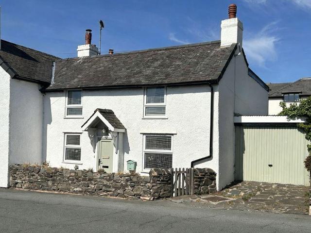4 bedroom cottage for sale