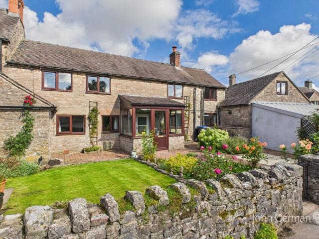 4 bedroom cottage for sale