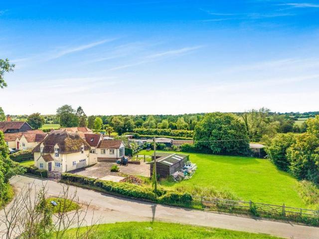 4 bedroom cottage for sale