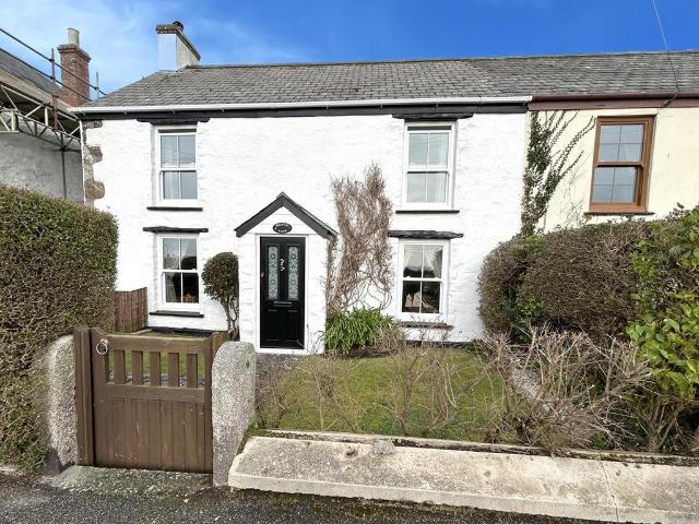 4 bedroom cottage for sale