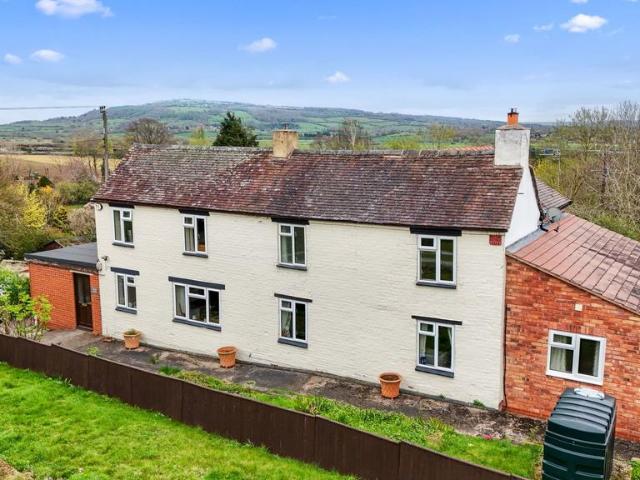 4 bedroom cottage for sale