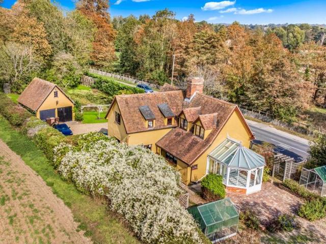 4 bedroom cottage for sale