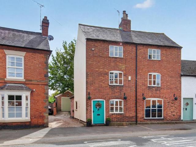 4 bedroom cottage for sale