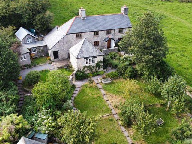 4 bedroom cottage for sale