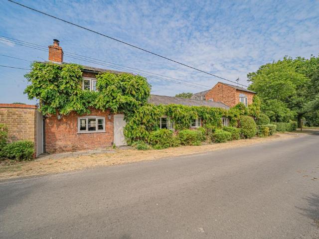 4 bedroom cottage for sale
