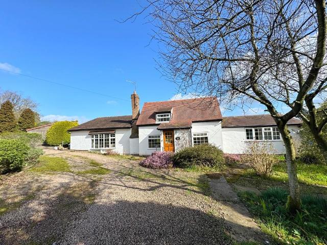 4 bedroom cottage for sale