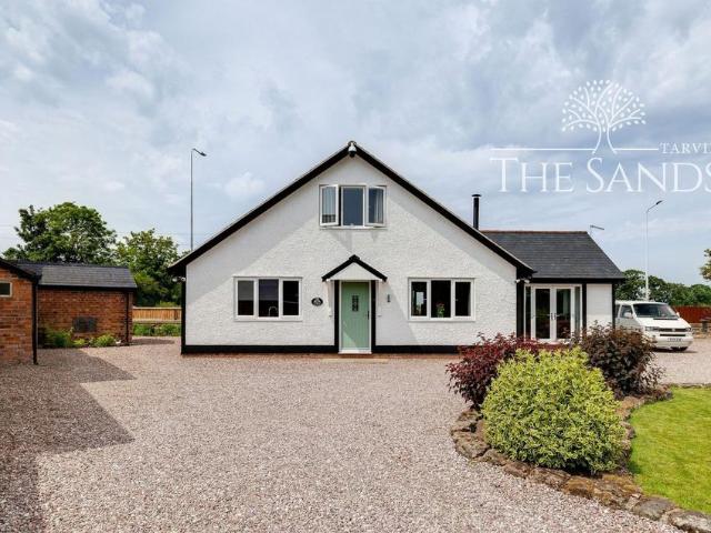 4 bedroom cottage for sale