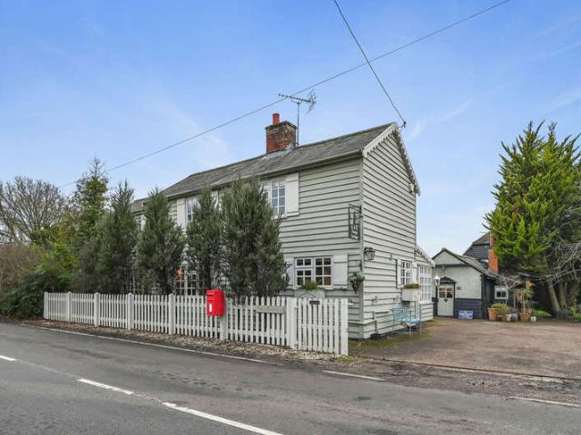 4 Bedroom Cottage House