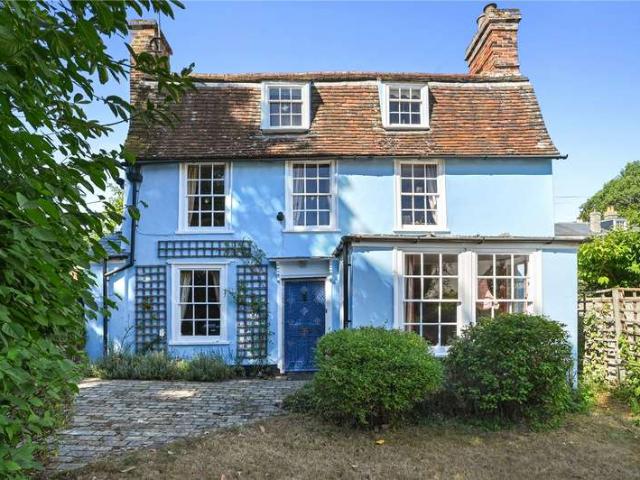 4 Bedroom Cottage House
