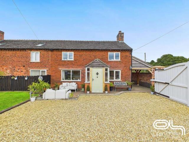 4 Bedroom Cottage House