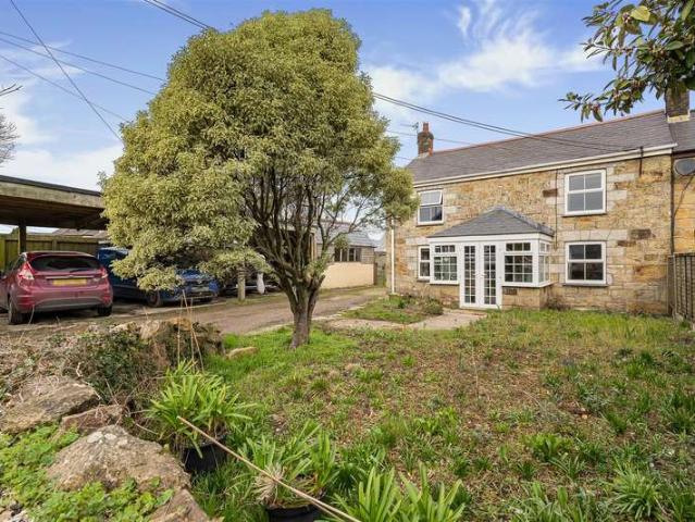 4 Bedroom Cottage House