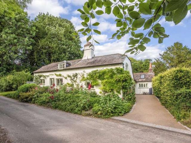 4 Bedroom Cottage House