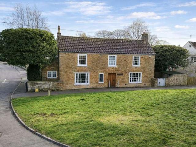 4 Bedroom Detached House