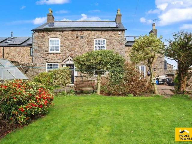 4 Bedroom Cottage House