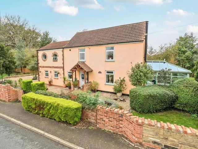 4 Bedroom Detached House