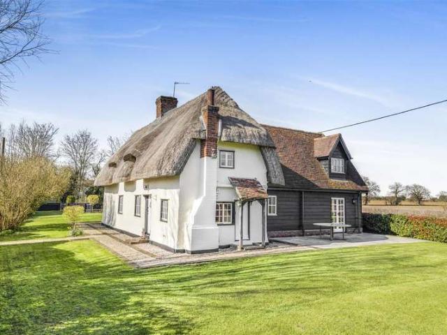 4 Bedroom Cottage House