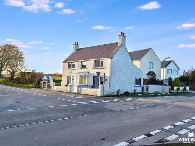 3 Bedroom Detached House