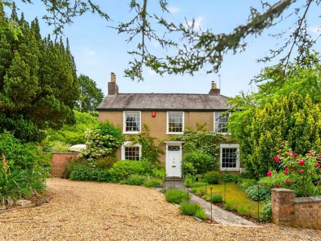 4 Bedroom Country House Character Property