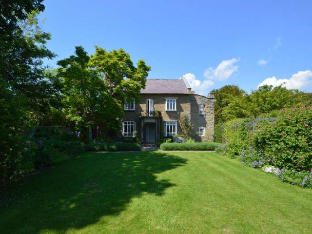 4 Bedroom Country House Character Property
