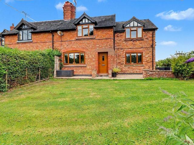 4 bedroom country house for sale