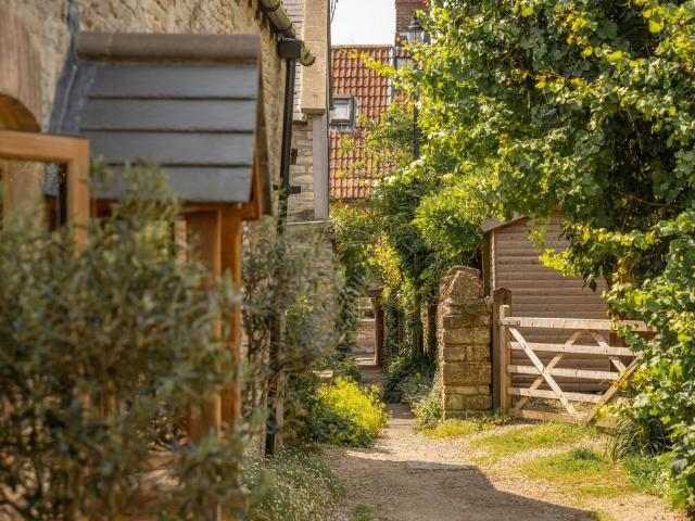 4 bedroom country house for sale
