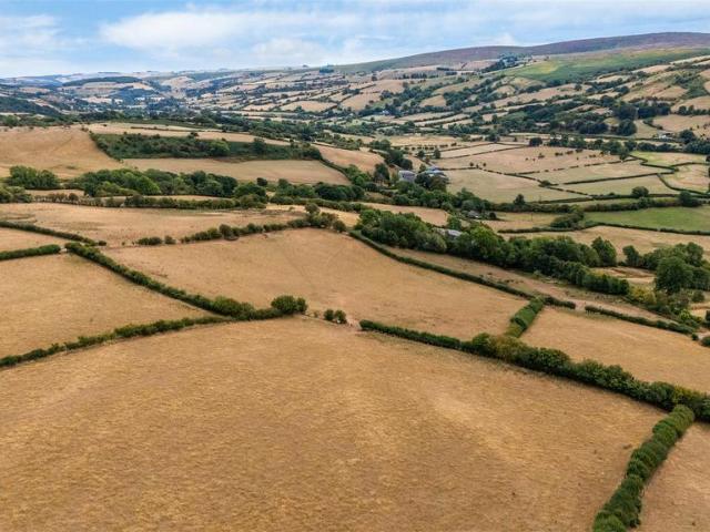 4 bedroom country house for sale