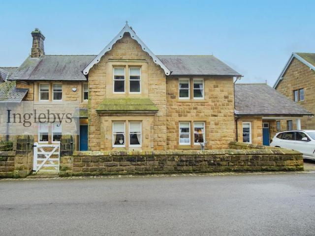 4 bedroom country house for sale