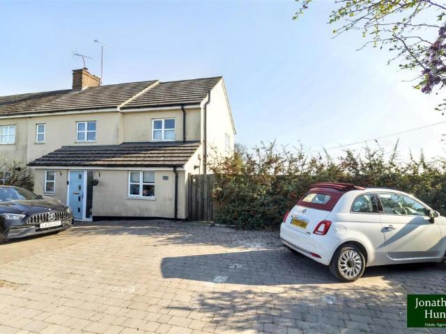 4 bedroom country house for sale