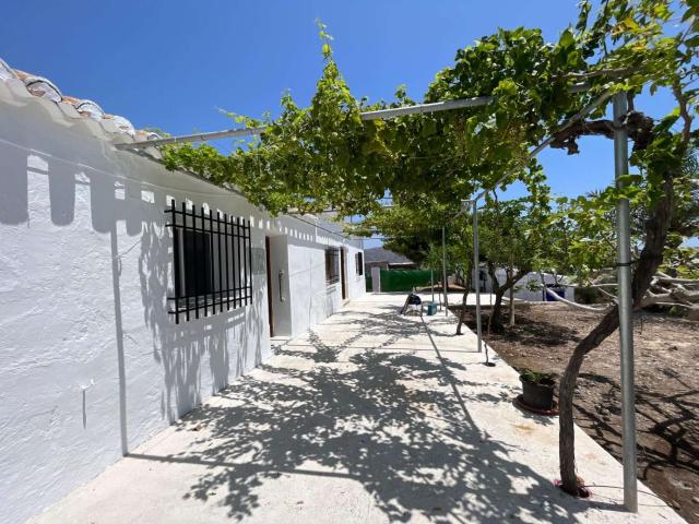 4 bedroom country house in palomares