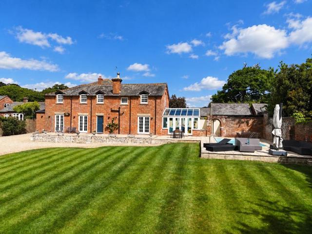 4 bedroom coach house for sale