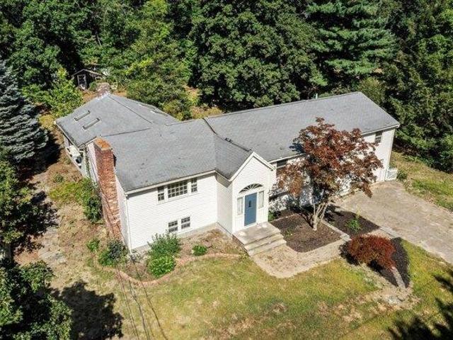 4 bedroom, Concord MA 01742 105533080