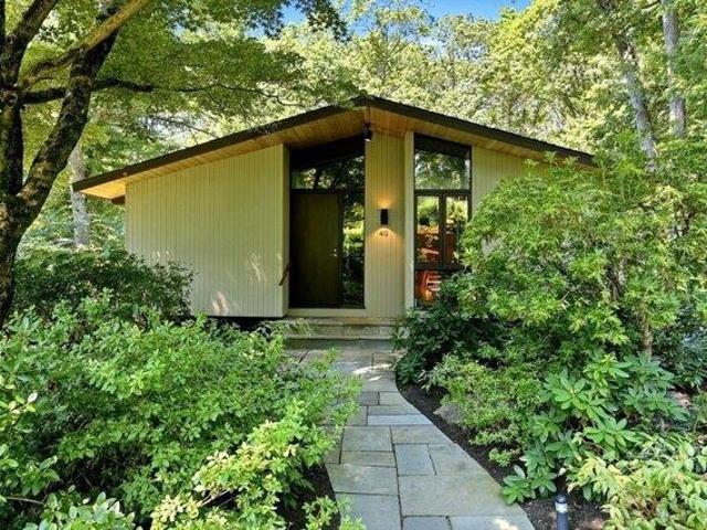 4 bedroom, Concord MA 01742 105368896
