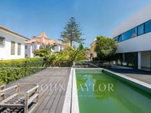 4 Bedroom contemporary house with sea view in Parede