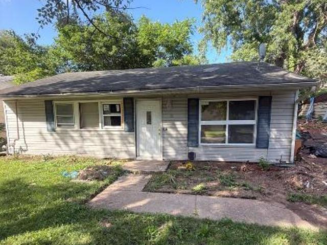 4 bedroom, Cahokia Heights IL 62206 105970038