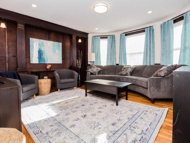 4 bedroom, Cambridge MA 02140 LS98396433