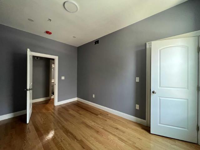 4 bedroom, Cambridge MA 02141 LS98461746