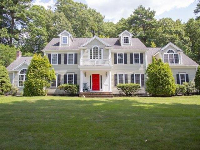 4 bedroom, Canton MA 02021 105498074