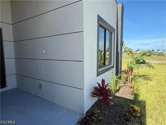 4 bedroom, Cape Coral FL 33993 LS105044851