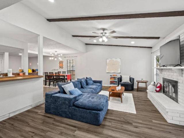 4 bedroom, Carrollton TX 75007 105302707