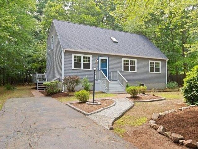 4 bedroom, Carver MA 02330 105549073