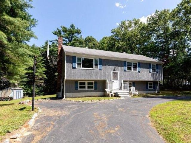 4 bedroom, Carver MA 02330 105561631