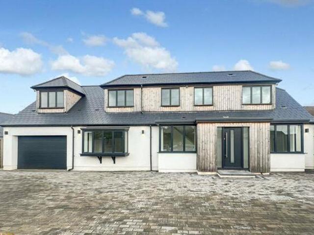 4 Bedroom Chalet For Sale In Whitstable