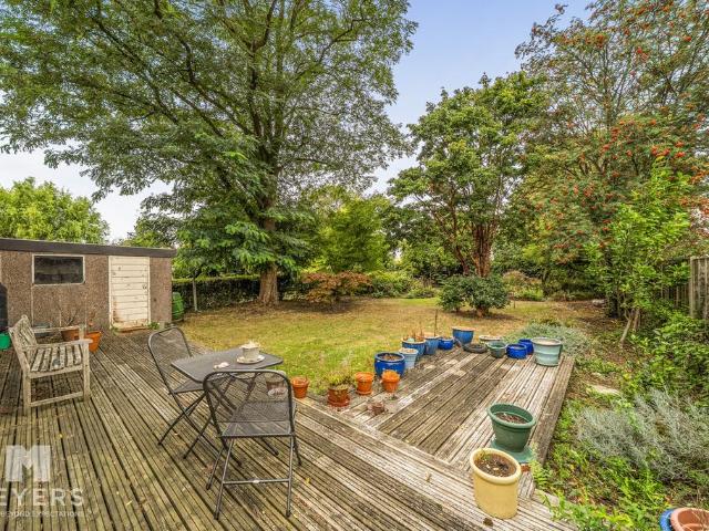 4 bedroom chalet for sale