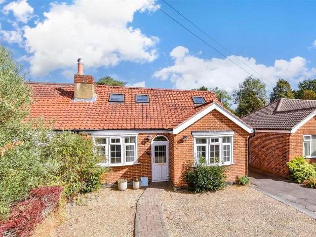 4 bedroom chalet for sale