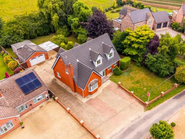 4 bedroom chalet for sale