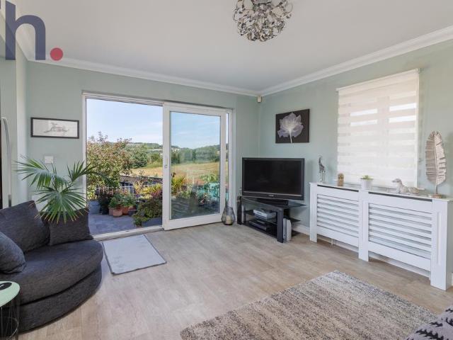 4 bedroom chalet for sale