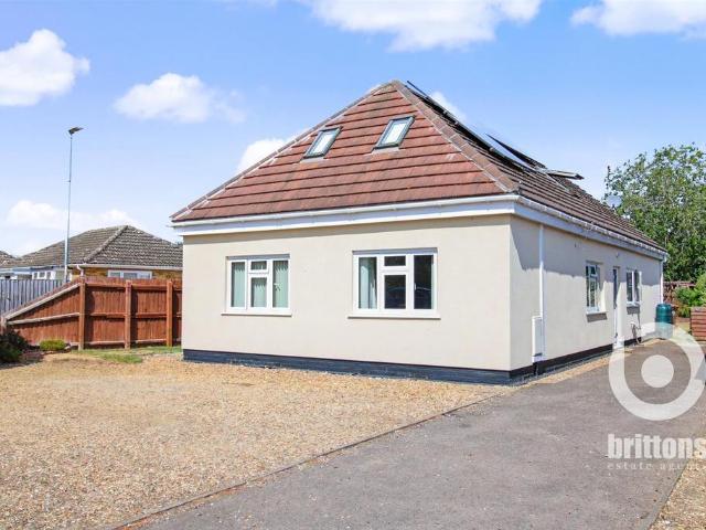 4 bedroom chalet for sale