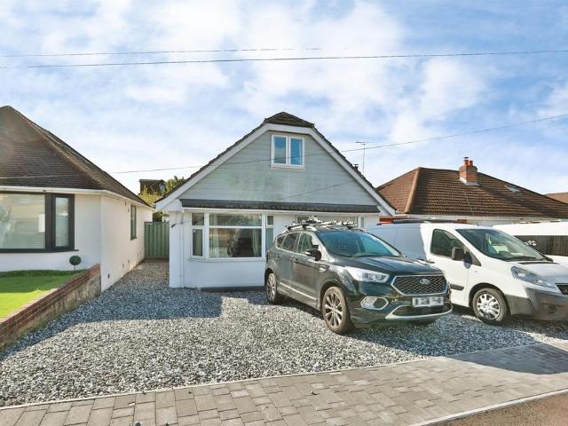 4 bedroom chalet for sale