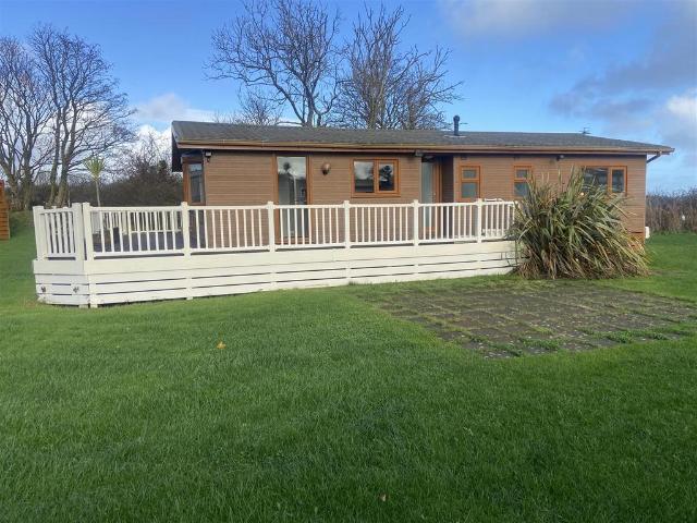 4 bedroom chalet for sale